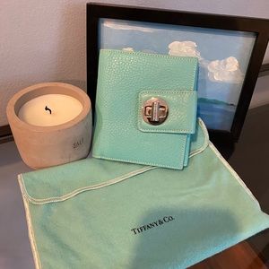 Tiffany & Co Leather Flap Wallet - Tiffany Blue w/ palladium plated hardware EUC